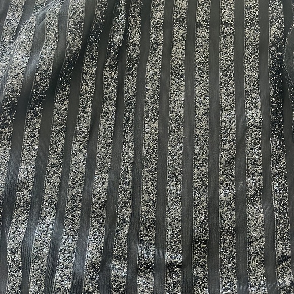 Lil Black dress - Picture 8 of 9